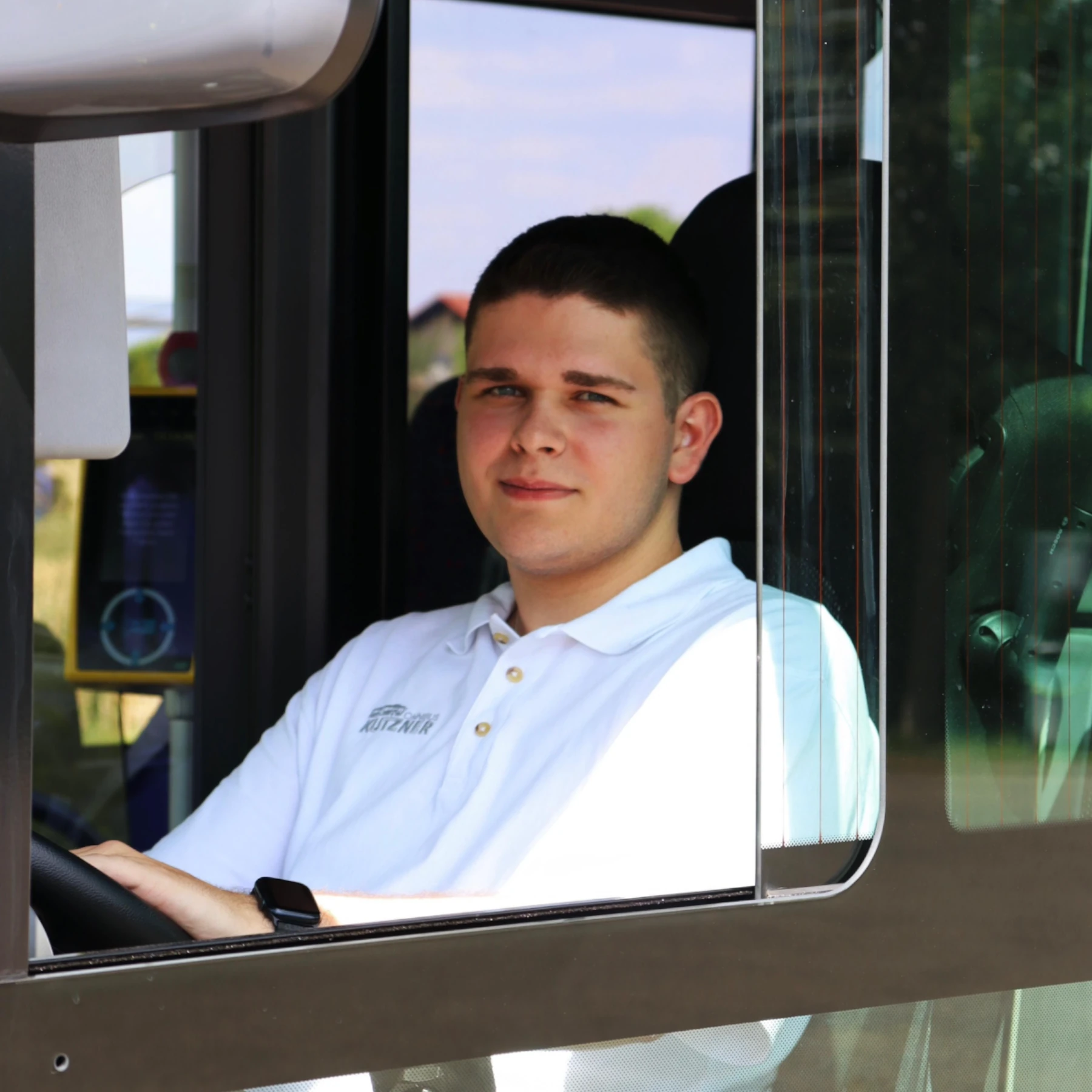 Omnibus-Kutzner-Fahrer-Jan Ein Bild von Fahrer Jan im Bus von Omnibus Kutzner.